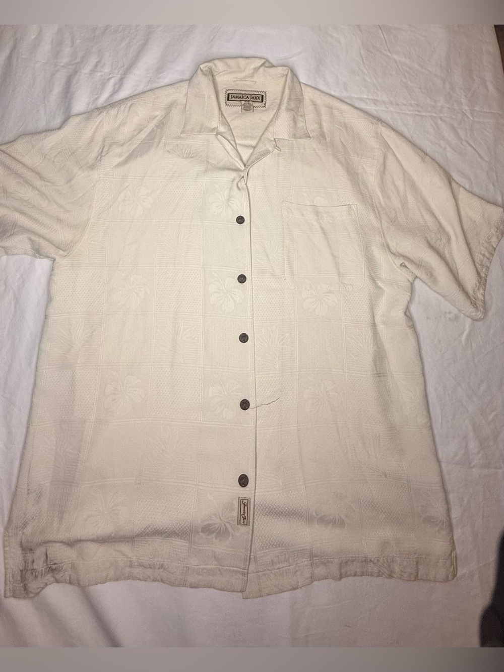 Jamaica Jaxx Men's 100% Silk Button Up Shirt Size M Cream Jacquard Tropical Leaf